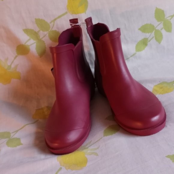 Cat & Jack Rain Boots/ Snow Boots Sizes: 2,  Burgundy  NWOB - Picture 4 of 13